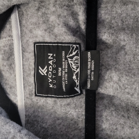 Tunic length zip up sweater - Picture 2 of 3